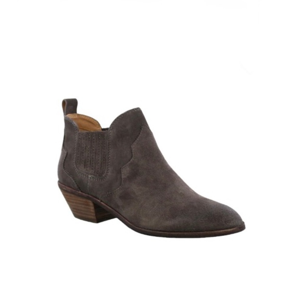 G.H. Bass & Co. | Naomi Suede Bootie - Picture 8 of 8